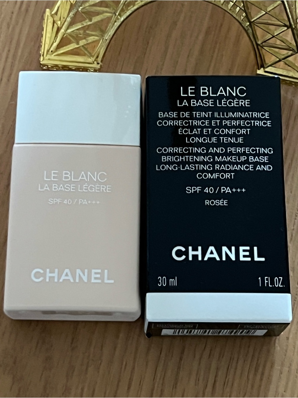 NWOT CHANEL Le Blanc La Base Légère Rosée SPF 40 Makeup Base 30ml Rare